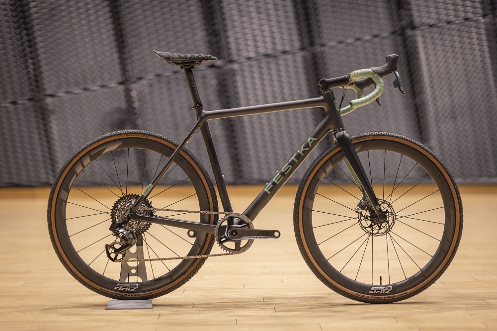 No. 3 FESTKA Rover for Velodrom Katowice.jpg